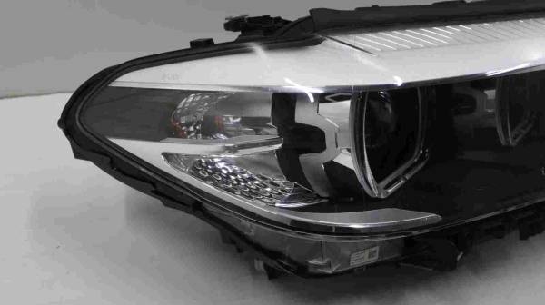 Original BMW G30 G31 Headlight LED AHL Right 7439204 7214956 