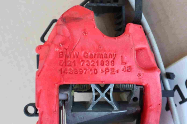 Original BMW F30 F31 Carrier Outside Door Handle Front Left 7321639 4894309 