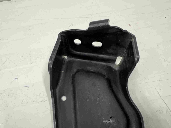 Original BMW G20 G22 G26 Auxiliary Pump Support Bracket 6814568 