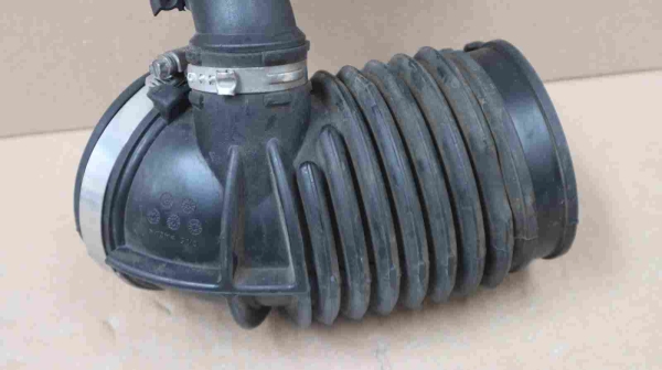 OEM BMW 5 G30 7 G11 X3 G01 X5 G05 X6 G06 X7 G07 Filtered Air Pipe B57 8571705 