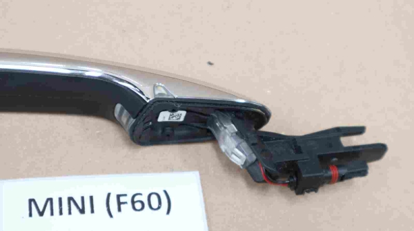 Original MINI F55 F56 F57 F60 Outside Door Handle Right 7327344 