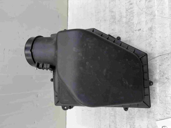 OEM BMW 5 G30 7 G11 X3 G01 X5 G05 X6 G06 X7 G07 B57 Intake Silencer 7643301 