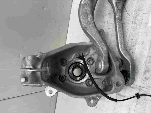Original BMW G20 G22 Front Left Wheel Carrier Hub Wishbones XD 6877147 6888855 