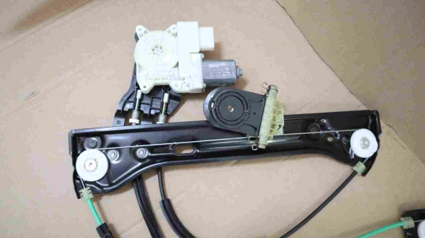 Original MINI F56 F57 Window Lifter Front Right 7296442 7296444 