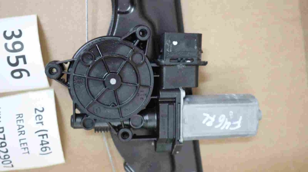 Original BMW F46 F46LCI Window Lifter With Motor Rear Left 7321055 7490197 