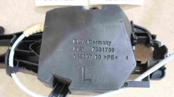 Original BMW F25 F26 Carrier Outside Door Handle Front Left 7319349 7331739 