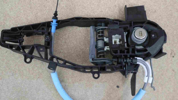 Original BMW G30 G31 F90 Carrier Outside Door Handle Front Left 7339476 