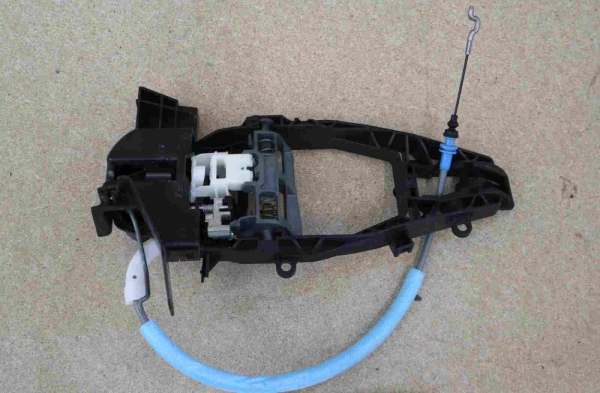 Original BMW G30 G31 F90 Carrier Outside Door Handle Front Left 7339476 