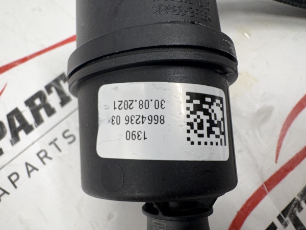 Original BMW X5 G05 X6 G06 X7 G07 Fuel Tank Breath. Line With Resonator 8664236 