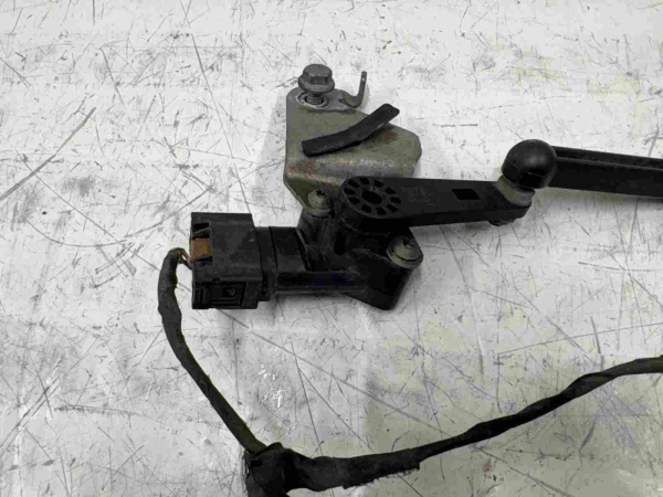 Original BMW G42 G20 G21 G22 G23 G26 Level Sensor 6895466 6878575 