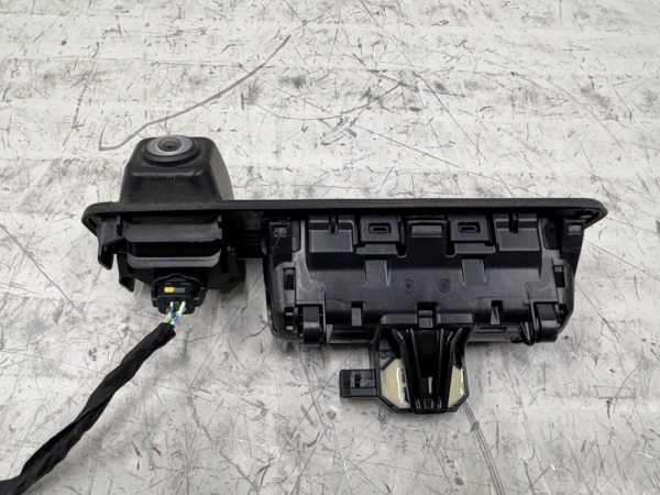 Original BMW 7 G11 5 G30 Tailgate Push Button With Surround View Camera 6847278 