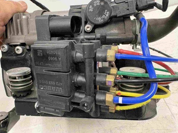 Original BMW G11 G12 Air Supply Device 6861882 