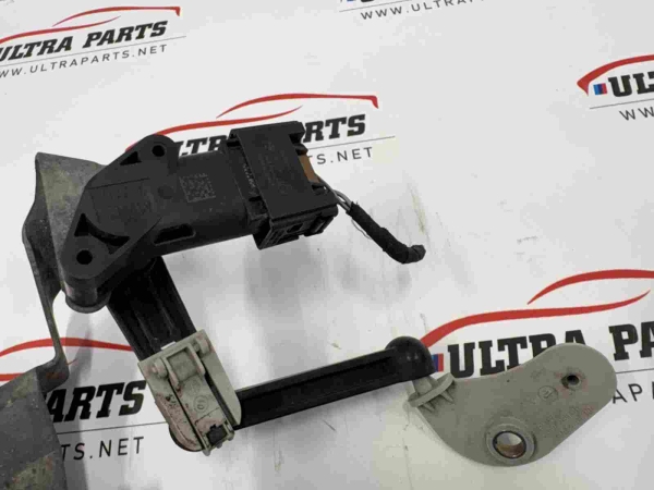 Original BMW 1 F70 2 F74 U06 X1 U11 X2 U10 Front Level Sensor 6896286 6895466 