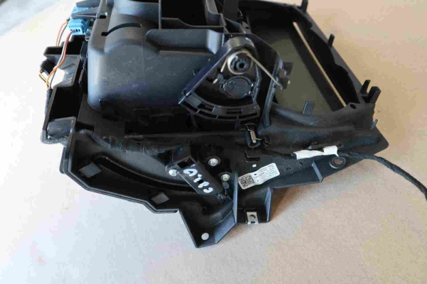 BMW 8er G14 G15 G16 M8 F91 F92 F93 Storage Compartment Centre Console 9396502 