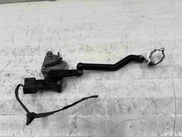 Original BMW G42 G20 G21 G22 G23 G26 Level Sensor 6895466 6878575 
