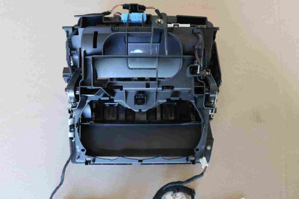 BMW 8er G14 G15 G16 M8 F91 F92 F93 Storage Compartment Centre Console 9396502 