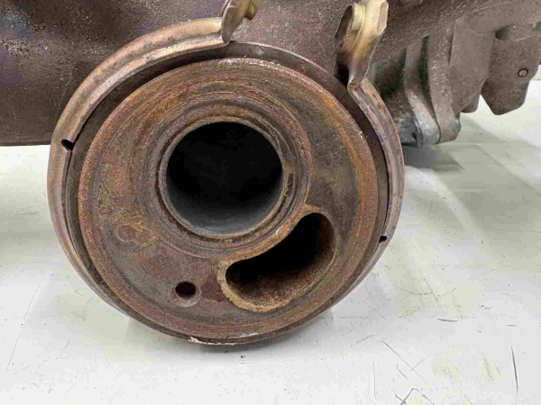 Original BMW F48 2.0D Exhaust Manifold 8591188 8591189 