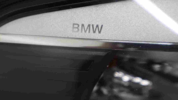 Original BMW G30 G31 Headlight LED AHL Right 7439204 7214956 