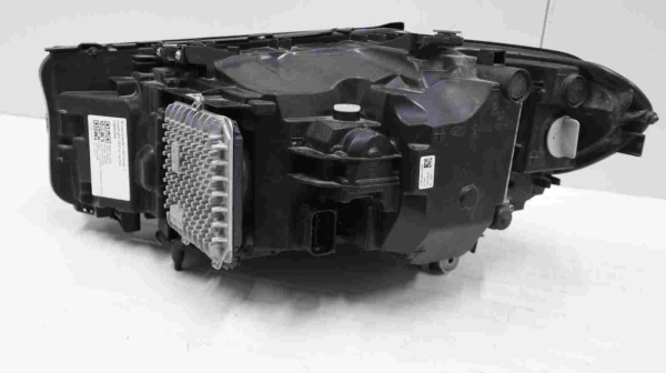 Original BMW G30 G31 Headlight LED AHL Right 7439204 7214956 