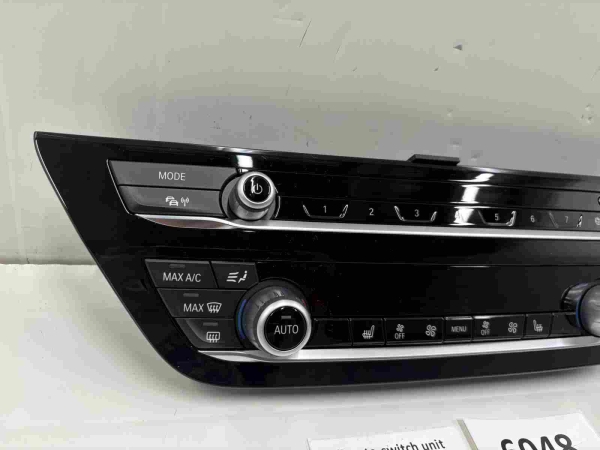 Original BMW 5er G30 LCI Radio And A/C Control Panel 5A48005 