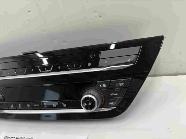 Original BMW 5er G30 LCI Radio And A/C Control Panel 5A48005 