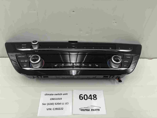 Original BMW 5er G30 LCI Radio And A/C Control Panel 5A48005 
