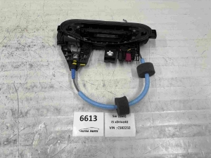 Original BMW G60 G61 G90 G99 Carrier Outside Door Handle Right 5A69066 5A08634