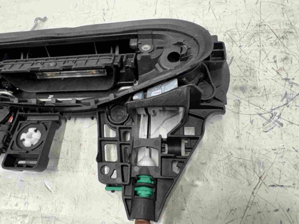Original BMW G26 G26 LCI Outside Door Handle Support Right 5A68EF8 7955149 