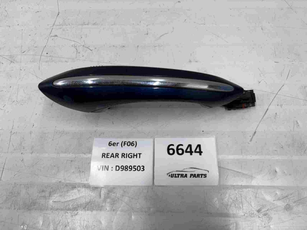Original BMW F20 F30 F25 F26 Handle Bracket Right Prime Coated 7403948 7207562 
