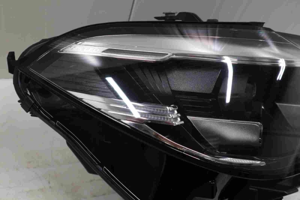 NEW Original BMW X5 G05 X6 G06 Headlight LED AHL Right USA 7933338 