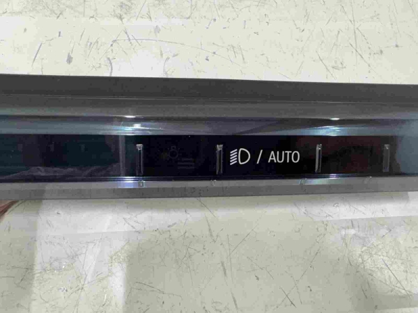 Original BMW 5er G60 G61 Touch Control Box Driver 5A98D96 5B829F4 