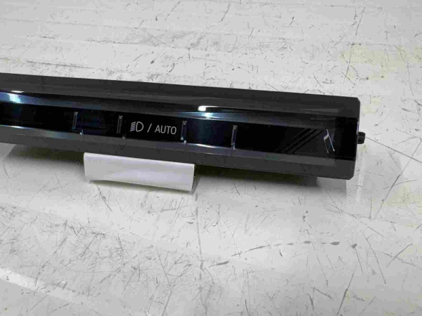 Original BMW 5er G60 G61 Touch Control Box Driver 5A98D96 5B829F4 