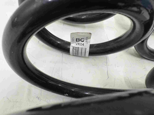 Original BMW G20 G20 LCI G28 G28 LCI Coil Spring Rear Set 6889966 