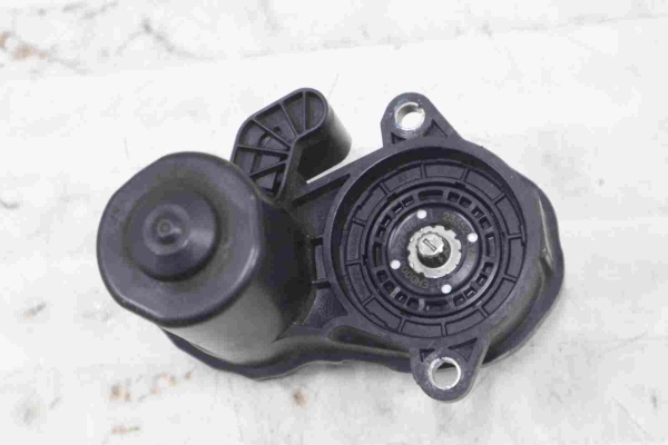 Original BMW 1 F70 2 F74 U06 X1 U11 X2 U10 Parking Brake Actuator Right 8837126 