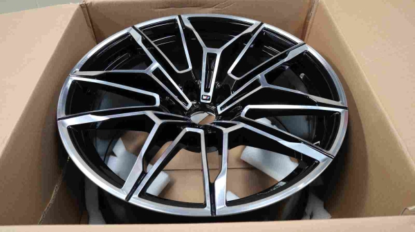 NEW Original BMW G80 G81 G82 Disc Wheel Light Alloy Jet Black Paint 8093833 