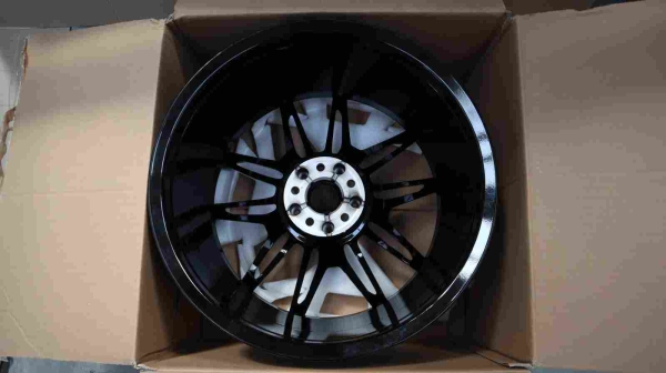 NEW Original BMW G80 G81 G82 Disc Wheel Light Alloy Jet Black Paint 8093833 