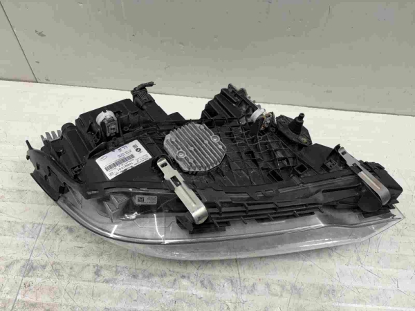 Original BMW F90 G30 Headlight LED AHL High Left USA 7214965 