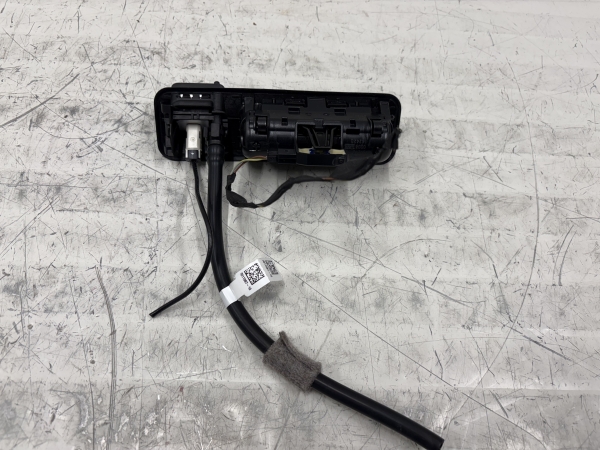 Original BMW 1 F70 2 U06 5 G60 Tailgate Push Button With Camera 8494246 5A47225 
