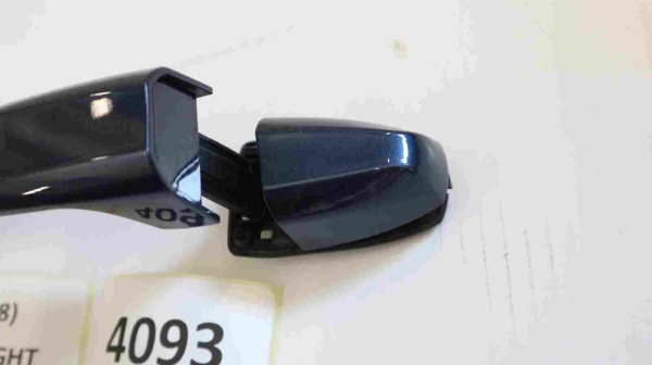 Original BMW F52 F45 F46 F48 F39 Door Handle Painted Outer Right 7396306 