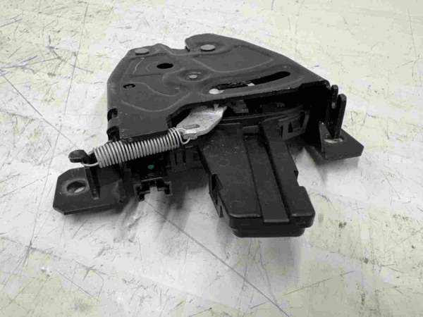 Original BMW X5 G05 X7 G07 Trunk Lid Lock Bottom Right 7475462 