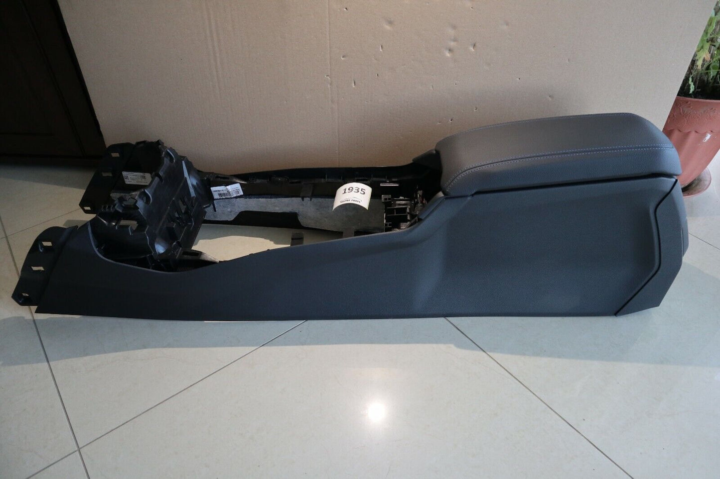 BMW F40 F44 1 & 2 SERIES CENTER CONSOLE / ARMREST / MITTELKONSOLE M PACKET