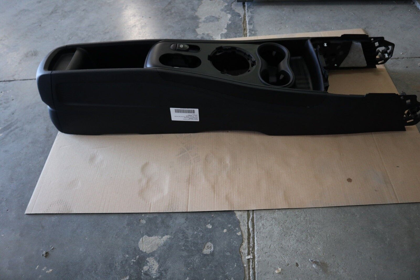 Mini Cooper F60 Mittelkonsole Konsole MAL Mittelarmlehne Armlehne Ladeschale