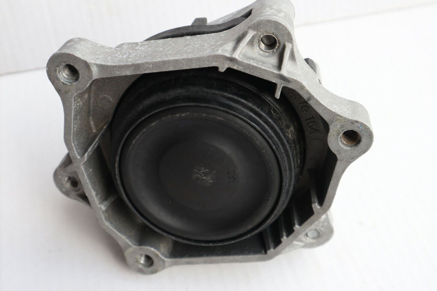 BMW F30 F31 F33 F36 3.0i Gummilager Rechts дясна стойка на двигателя 6859414