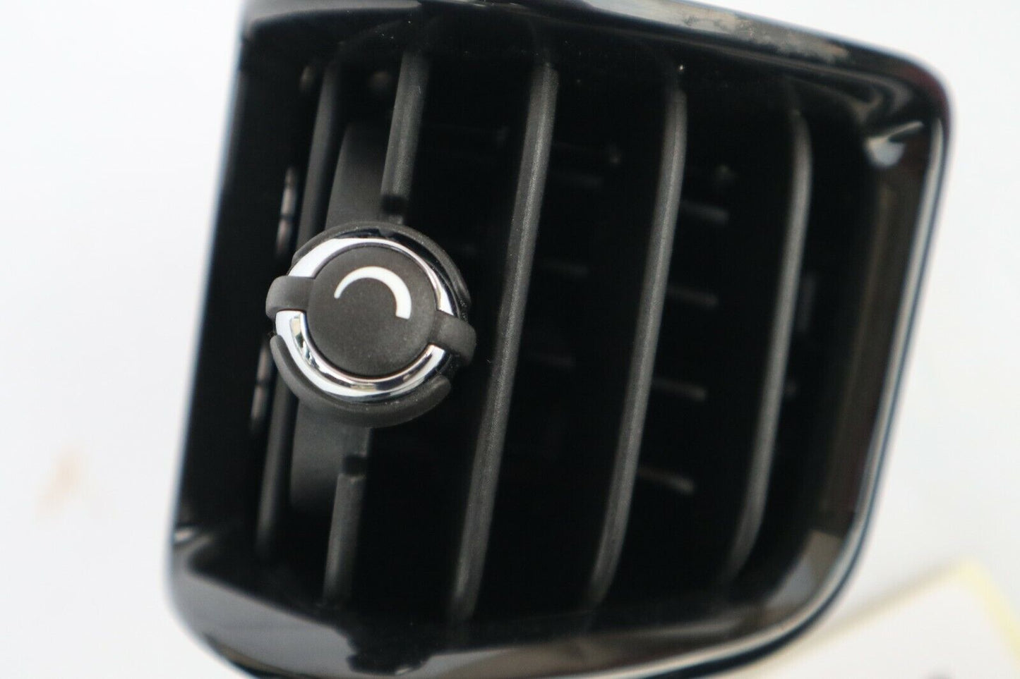 MINI F54 Clubman Frischluftgrill Luftdüse rechts 9305682