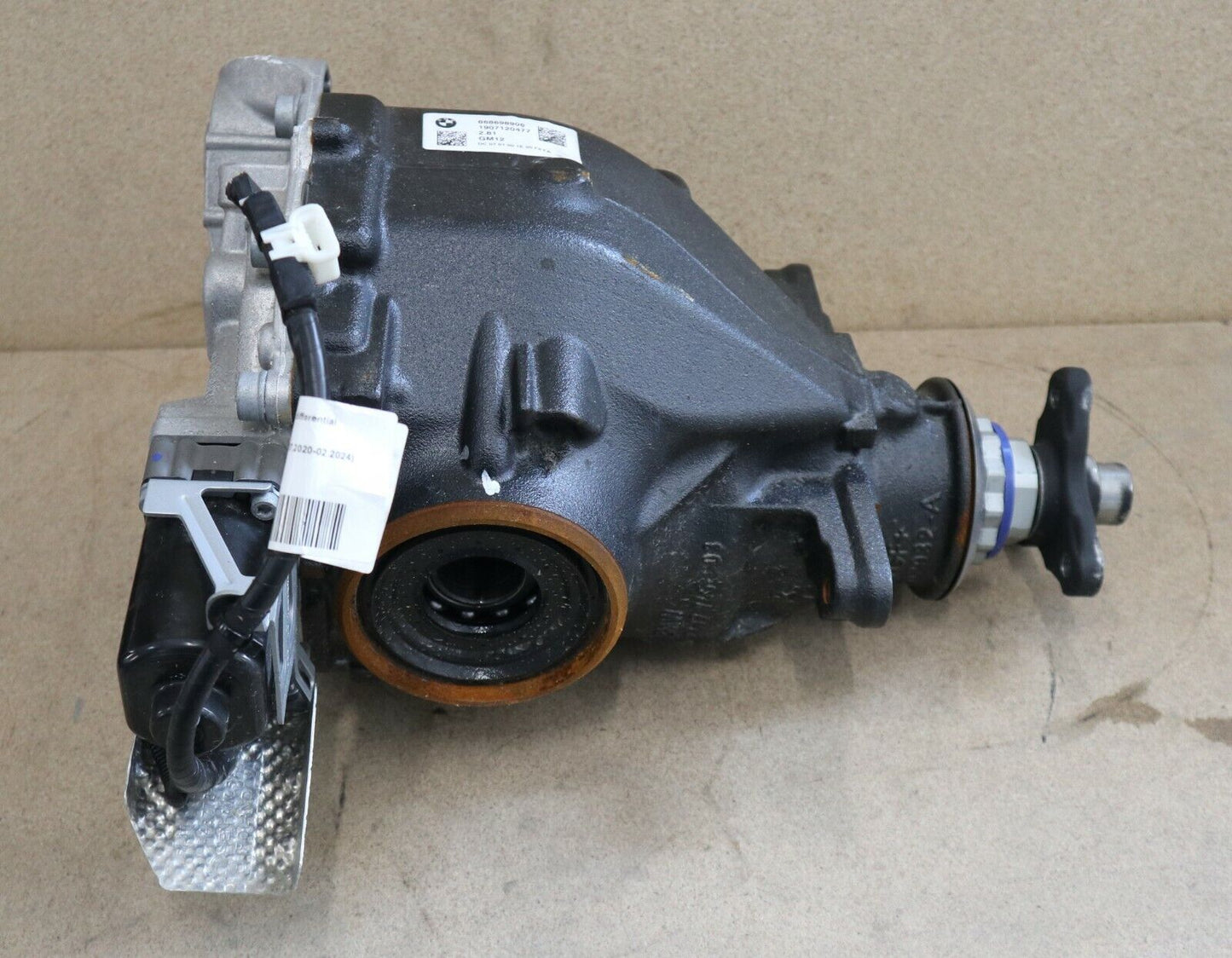 Diferenţial original BMW G20 G21 G22 G23 Hinterachsgetriebe 2,81 8686989 