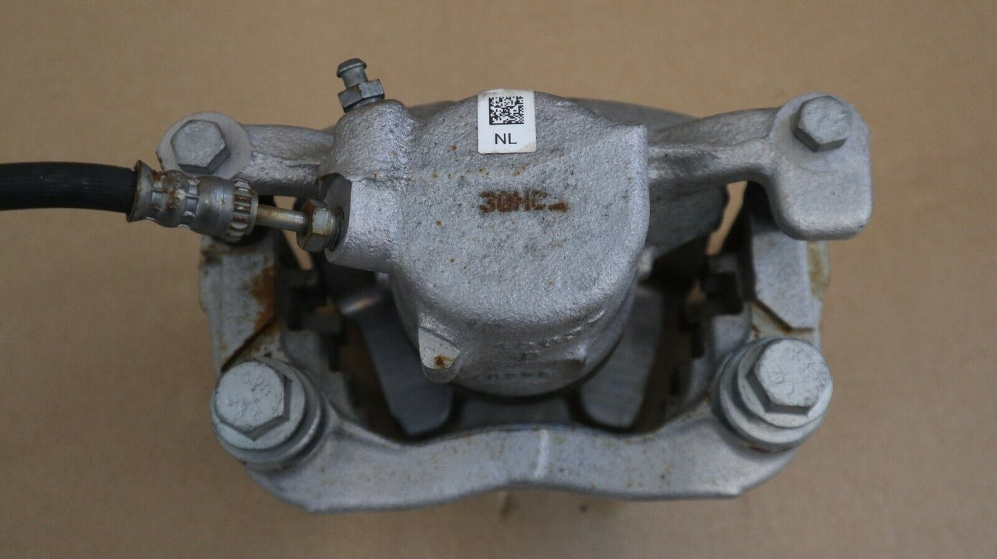 Original BMW F45 F46 F48 F54 Bremssattelgehäuse Bremsträger vorne links 6860265