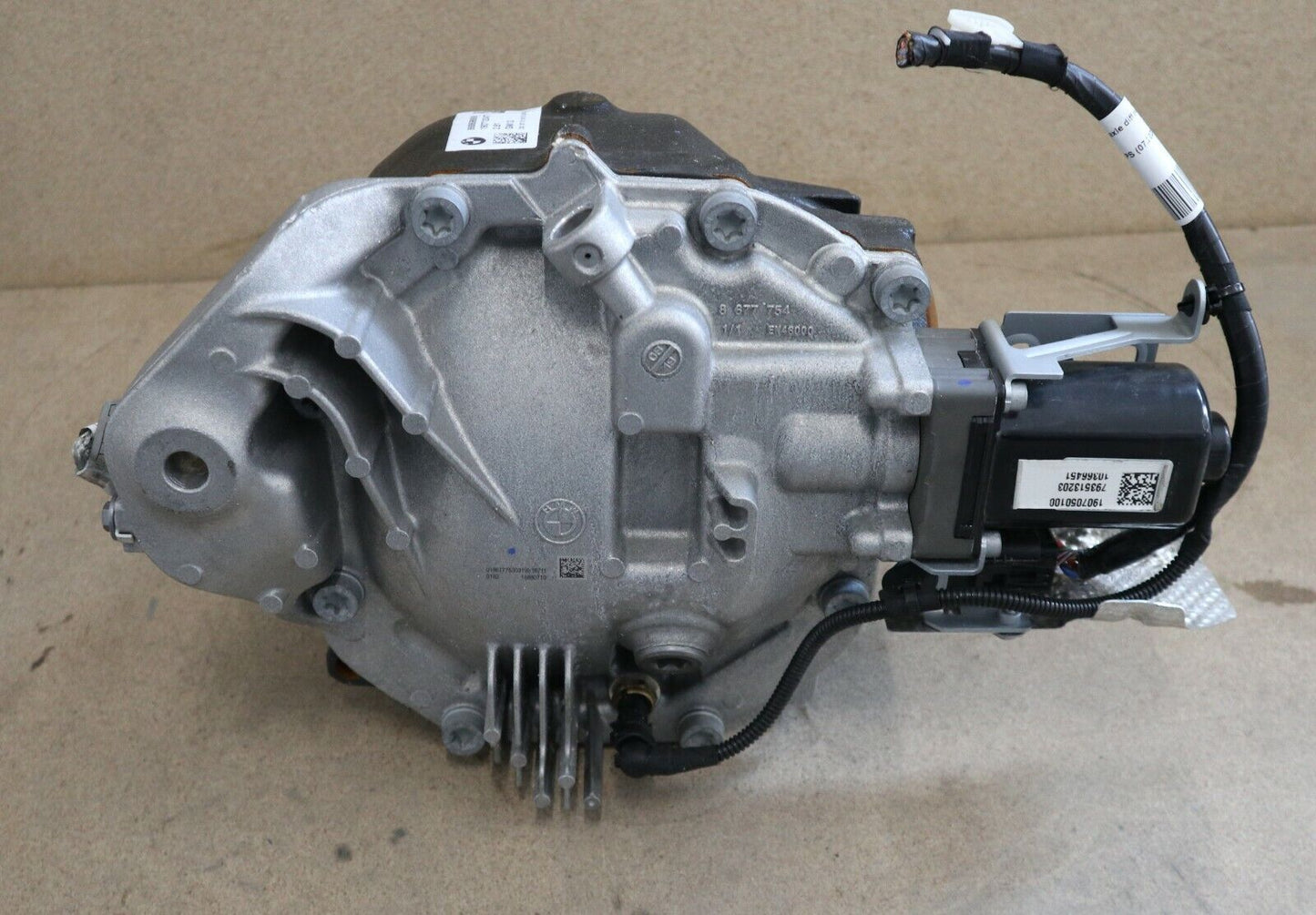 Original BMW G20 G21 G22 G23 Hinterachsgetriebe Differential 2.81 8686989