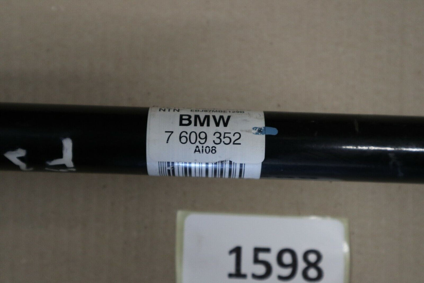 BMW 7609352 D=28mm BMW F20 F21 F22 F23 F30 F31 F32 F33 F34 F36 Antriebswelle HR