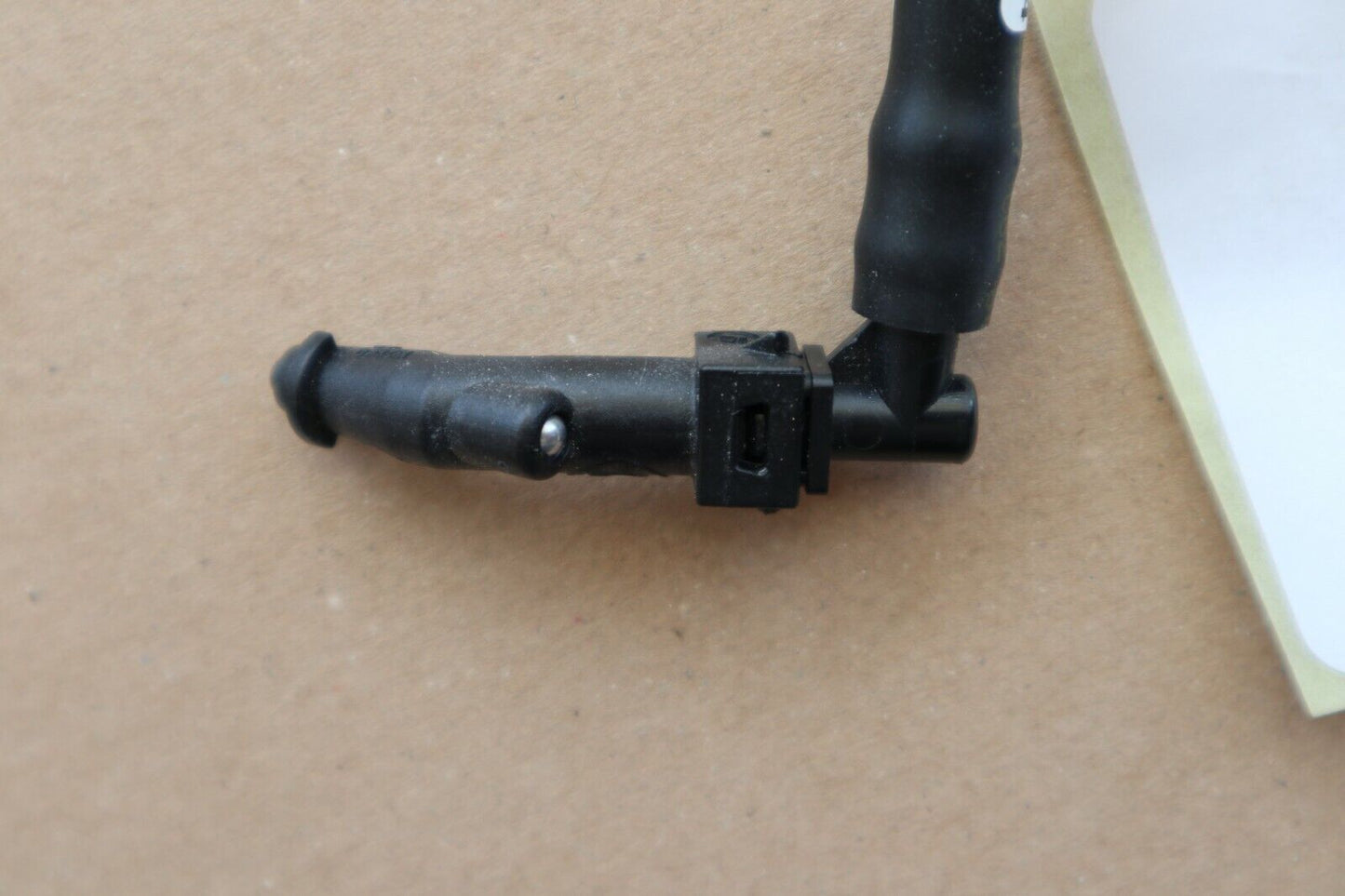 BMW I3 REAR TAILGATE WASHER NOZZLE 7306469