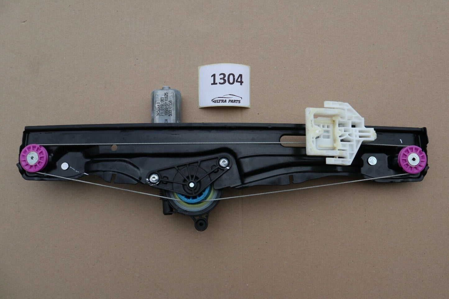 BMW X1 F48 лява задна врата 7349511 Fensterheber hinten Links